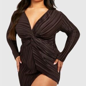 Boohoo Plus Chocolate Brown Plisse V Neck Long Sleeve Wrap Mini Dress Sz 16